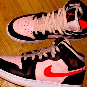 Brand new air Jordan 1 mid Gs “ atmosphere”.